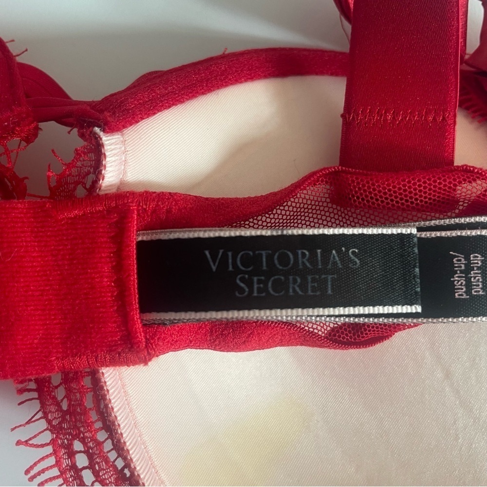 New! Victorias Secret very sexy cherry shine strap lace push-up bra 20114 - Picture 9 of 14